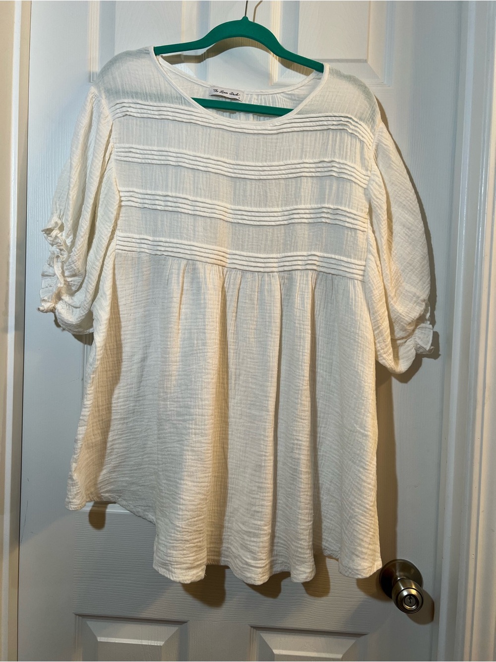 🦋 NWOT ivory  Pintuck oversized Peasant Tunic by the linen duck boutique